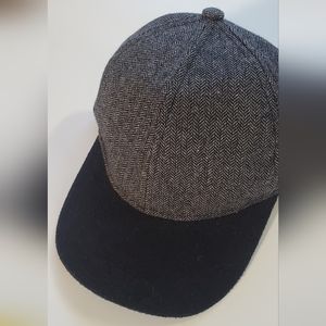 Wool baseball hat blue clasp closure